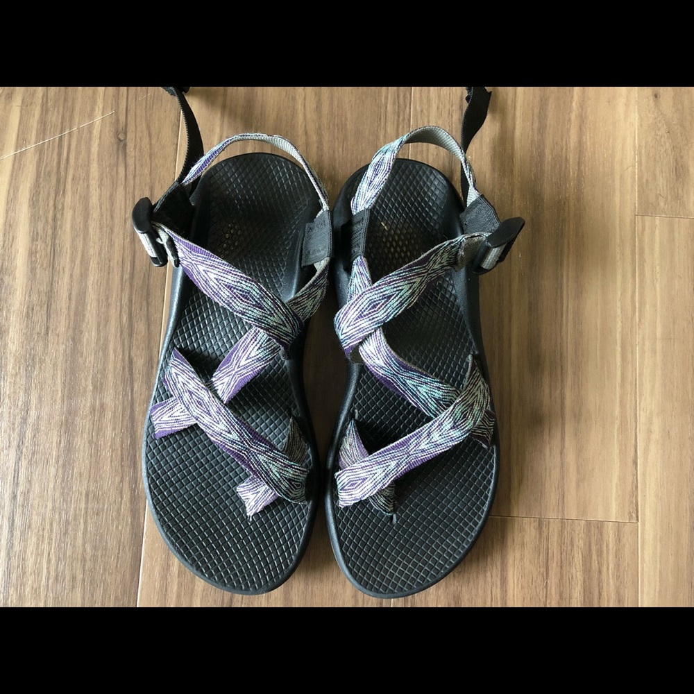 Like new chacos sandals